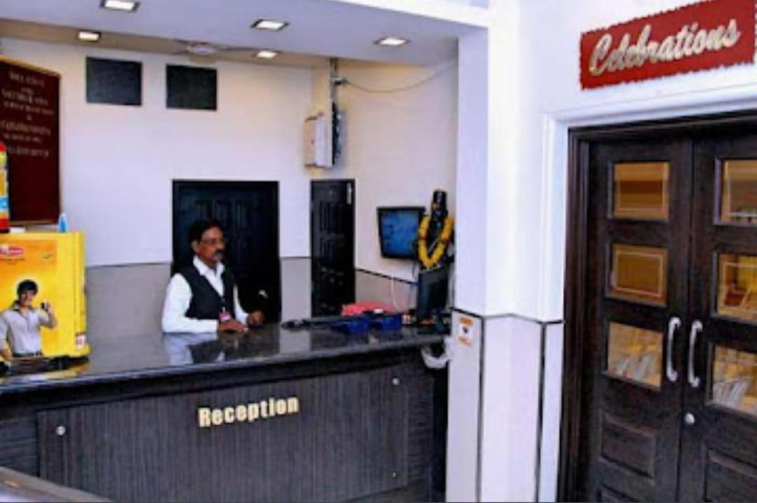 Vitthal Inn Pandharpur Εξωτερικό φωτογραφία